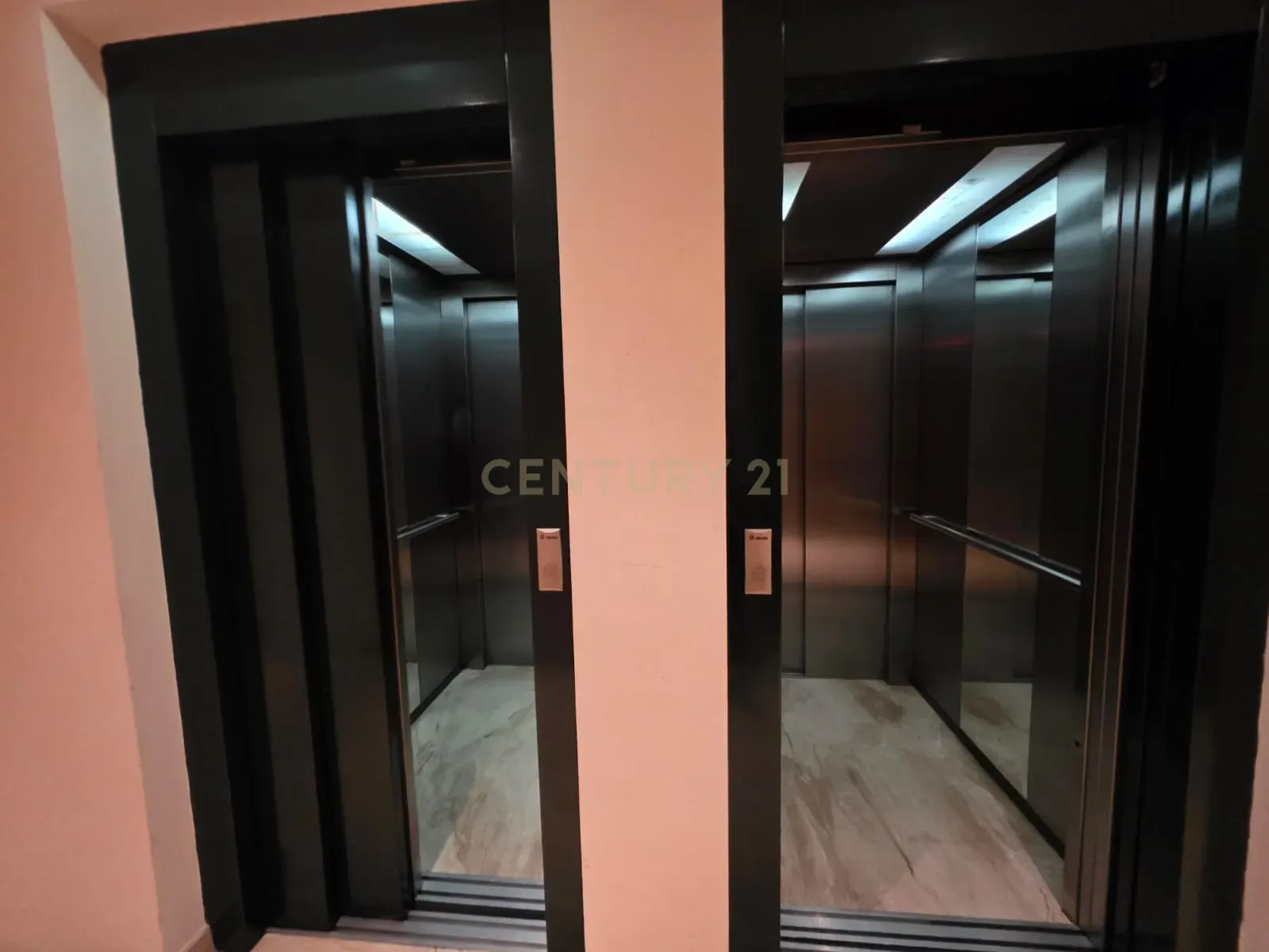 Appartamento a Sabadell, Barcelona, Spagna 4 camere da letto, 119 mq. N° 166941