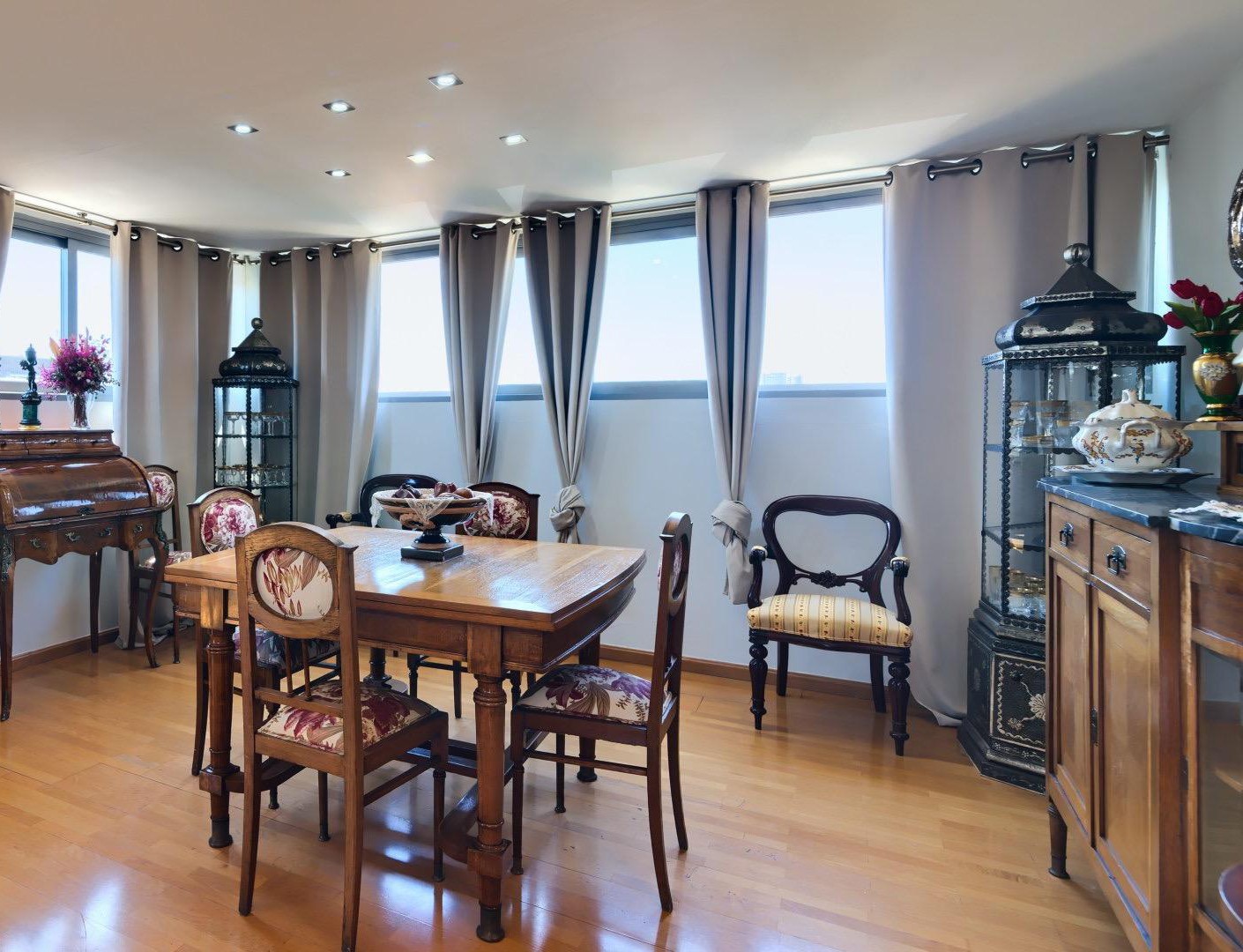 Dzīvoklis Valencia, Spānijā 5 istabas, 290 m2 Nr. 133311