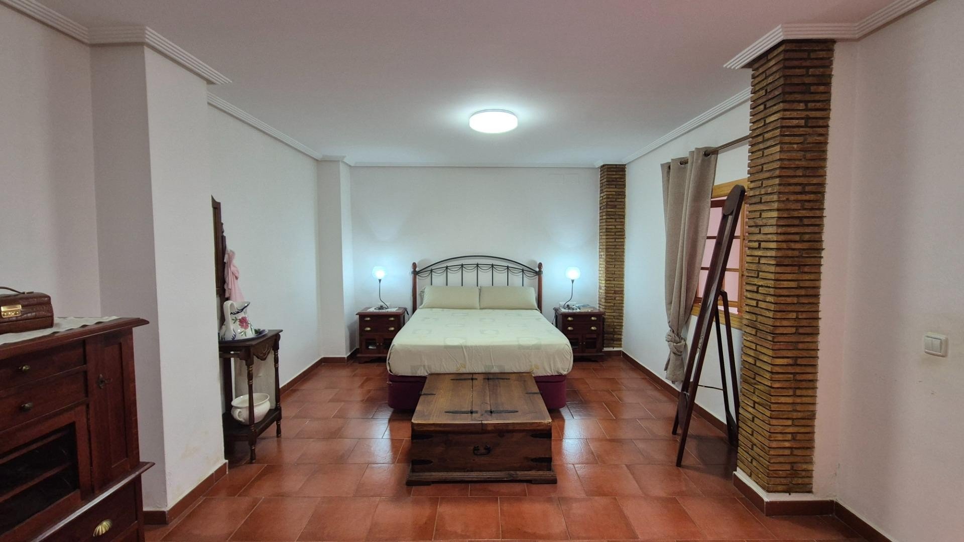 Lägenhet i Valencia, Spanien 3 sovrum, 150 kvm. Nr. 133309