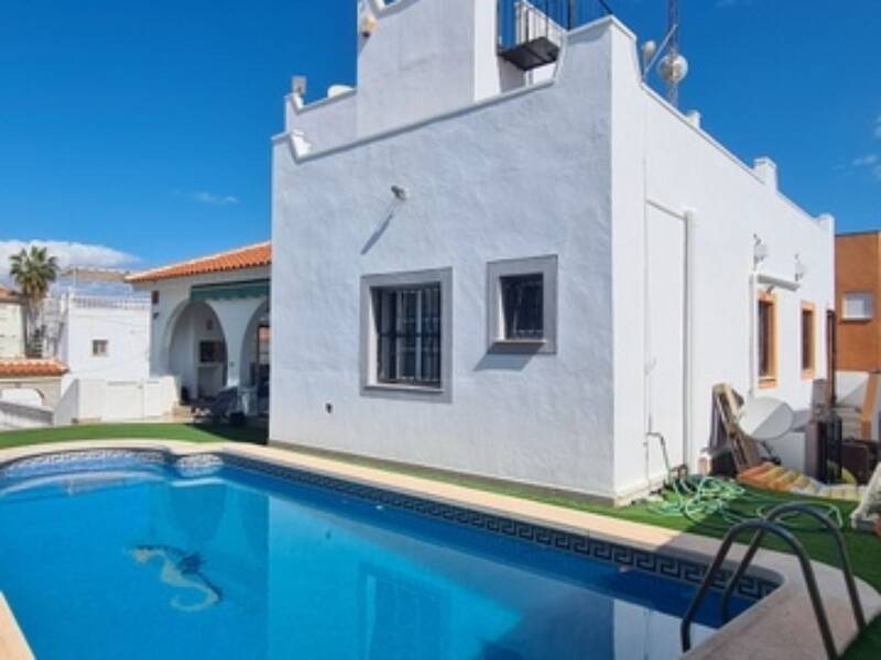Villa in Urbanizacion Las Filipinas, Alicante, Spain 6 bedrooms, 289 sq.m. No. 133306