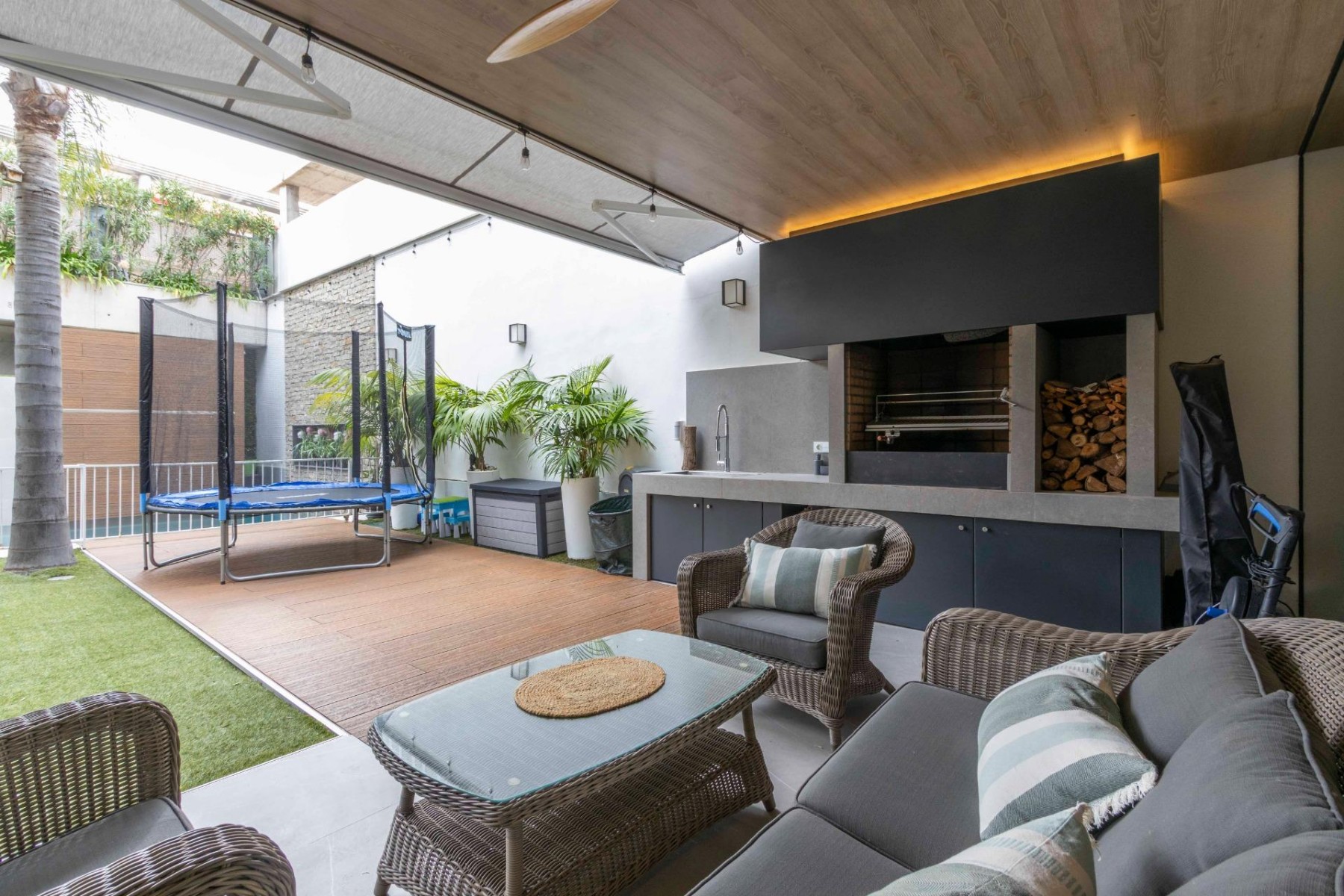 Villa in Valencia, Spanien 4 Schlafzimmer, 566 m2 Nr. 133312