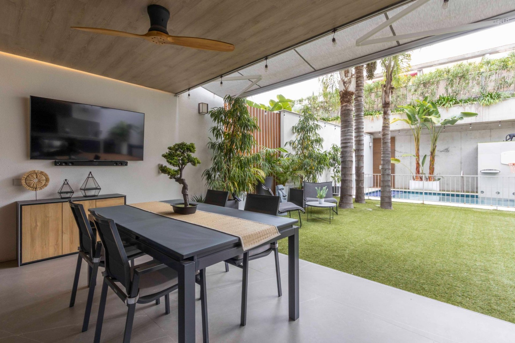 Villa in Valencia, Spanien 4 Schlafzimmer, 566 m2 Nr. 133312