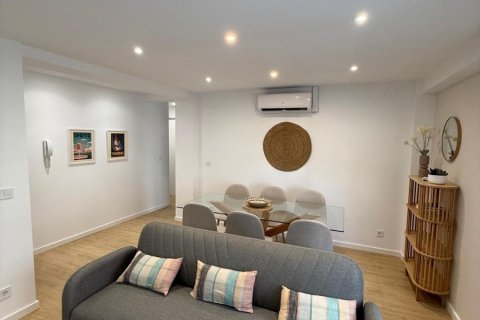 Huoneisto Valencia, Espanja 4 makuuhuonetta, 102 m2 No. 133308