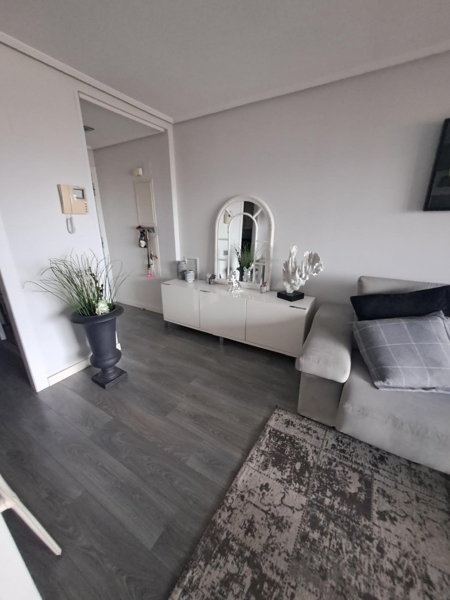 Apartamento en Valencia, València, España 2 dormitorios, 120 m2 No. 133307