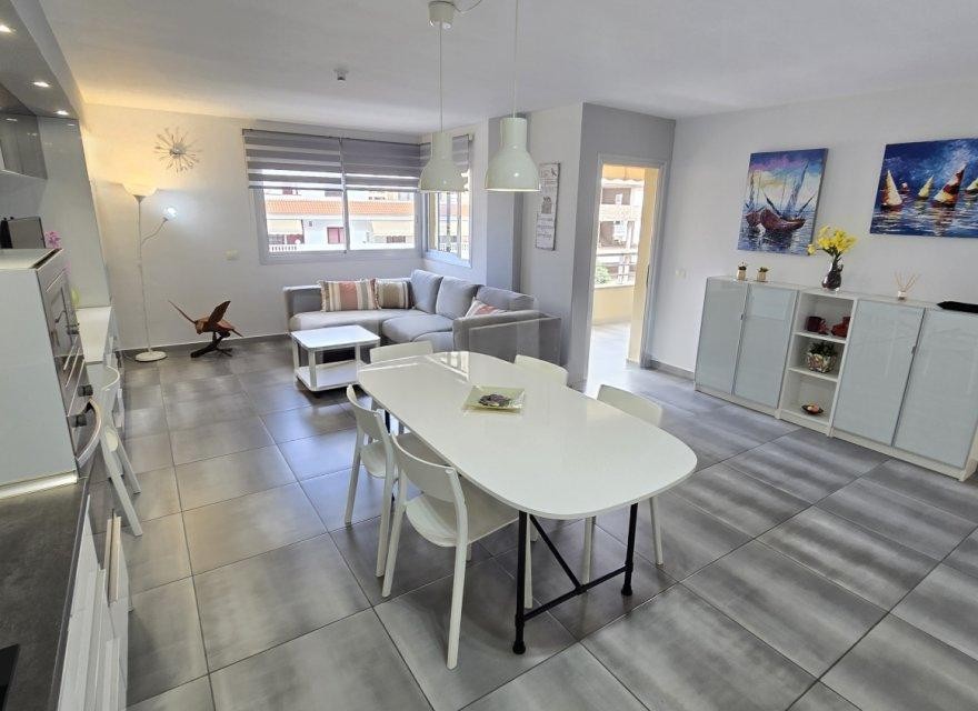 Lägenhet i Playa Paraiso, Tenerife, Spanien 2 sovrum, 100 kvm. Nr. 194475