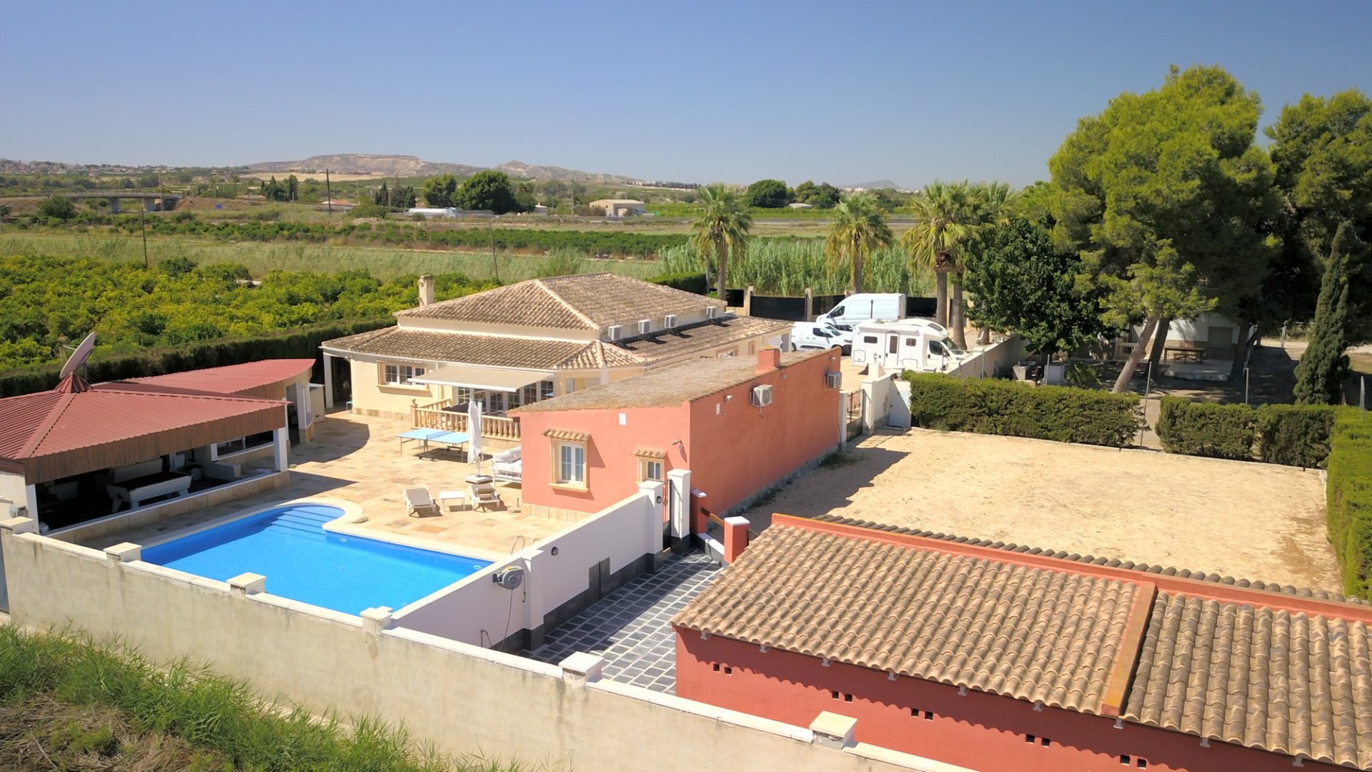 Finca in Daya Vieja, Alicante, Spanien 6 Schlafzimmer, 299 m2 Nr. 146578