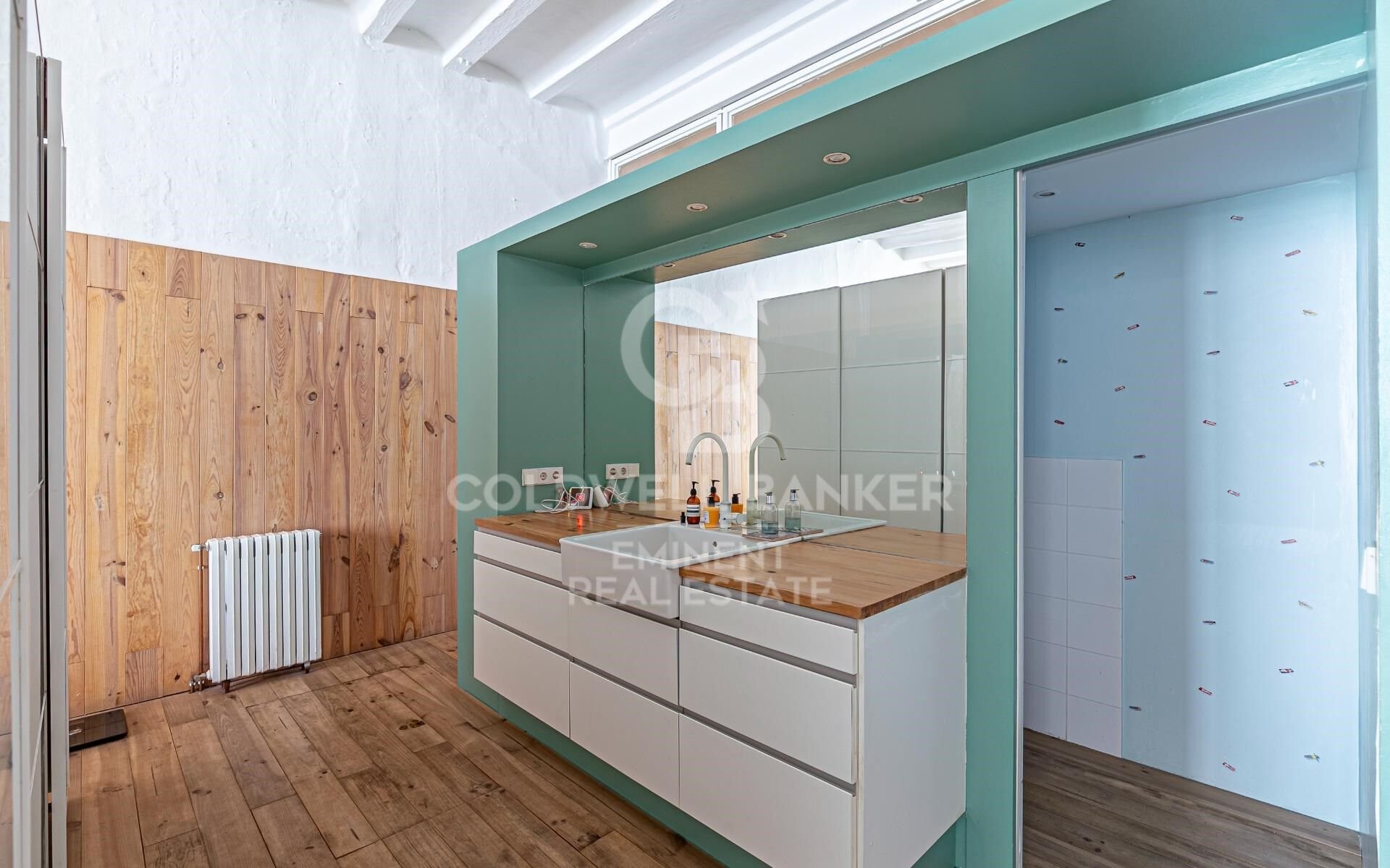 Apartamento en Barcelona, España 1 dormitorio, 174 m2 No. 157167