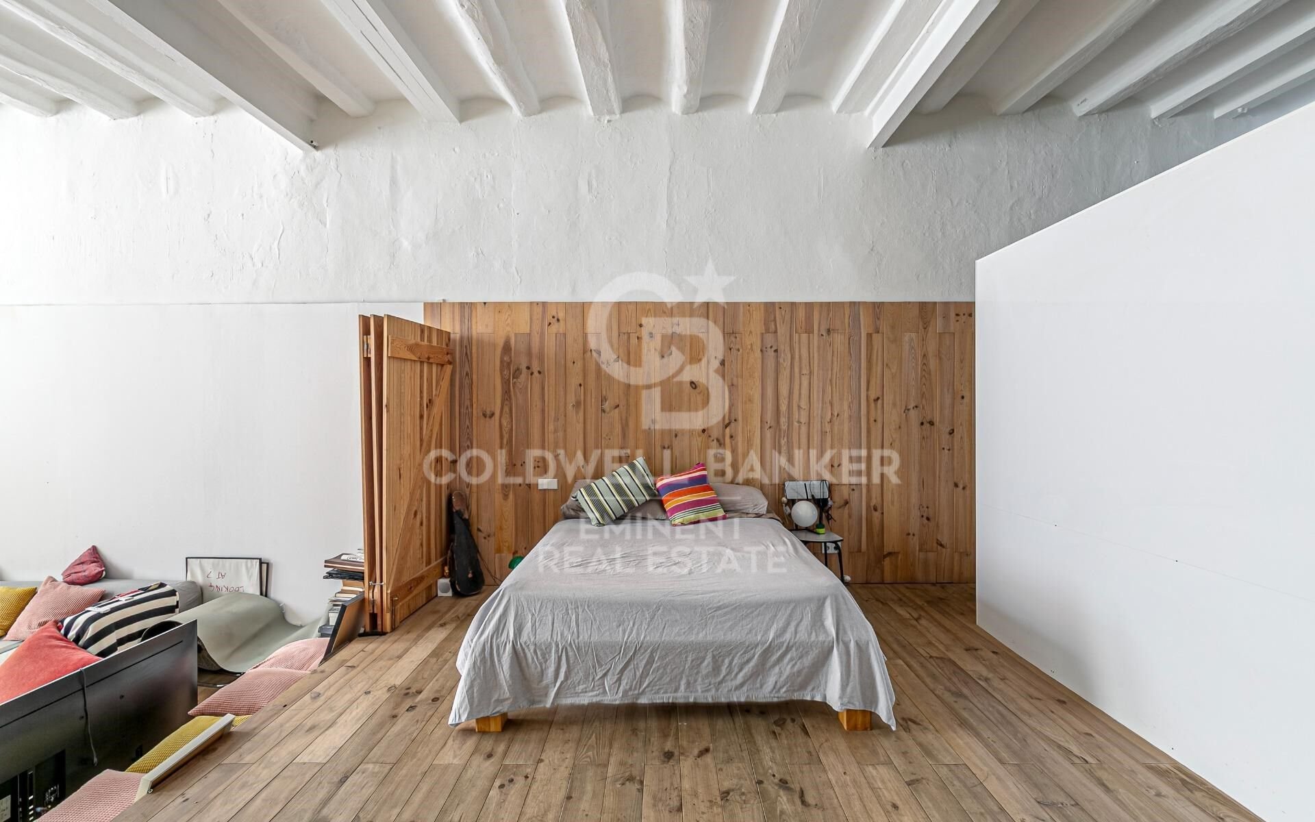 Apartamento en Barcelona, España 1 dormitorio, 174 m2 No. 157167