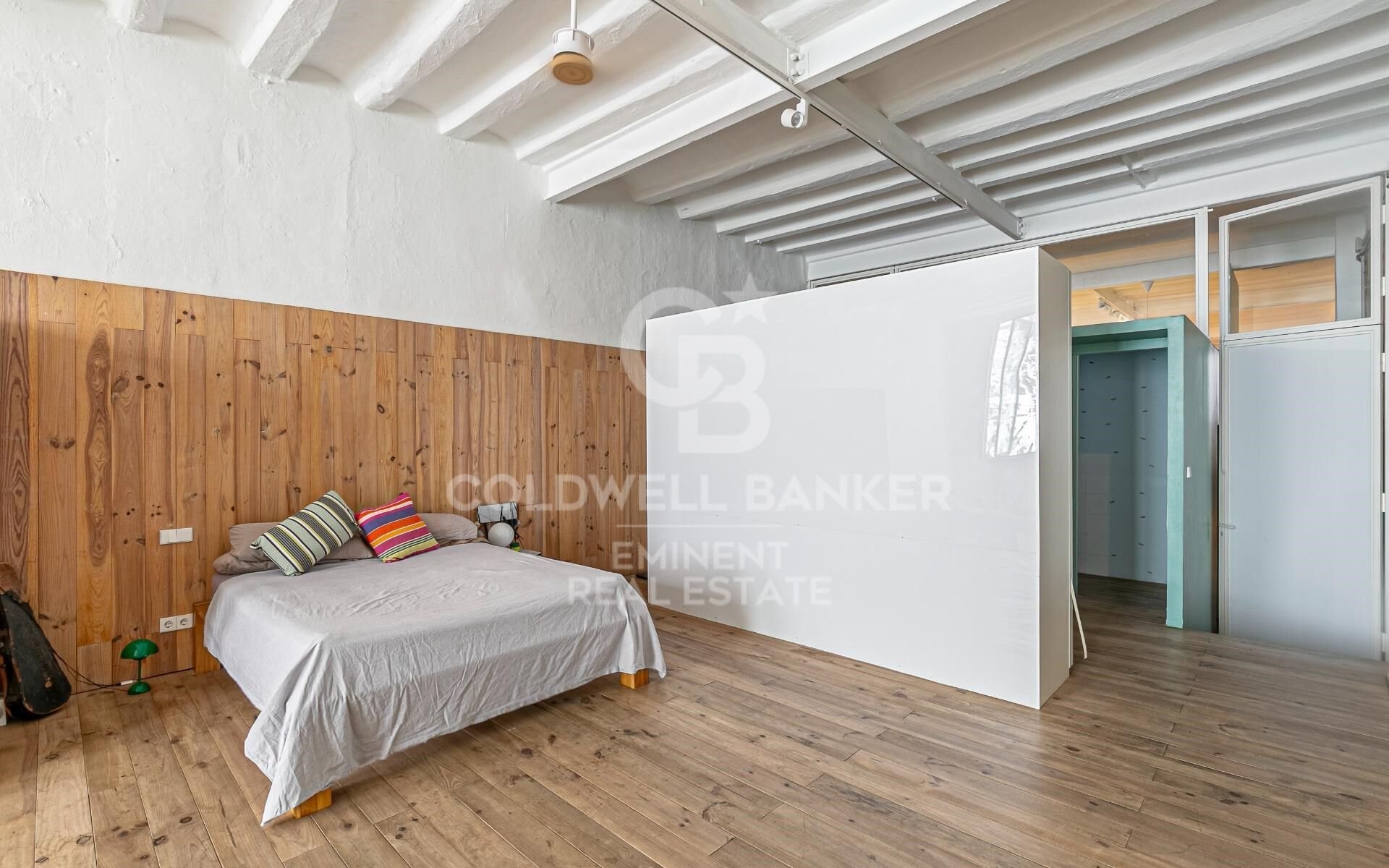 Apartamento en Barcelona, España 1 dormitorio, 174 m2 No. 157167