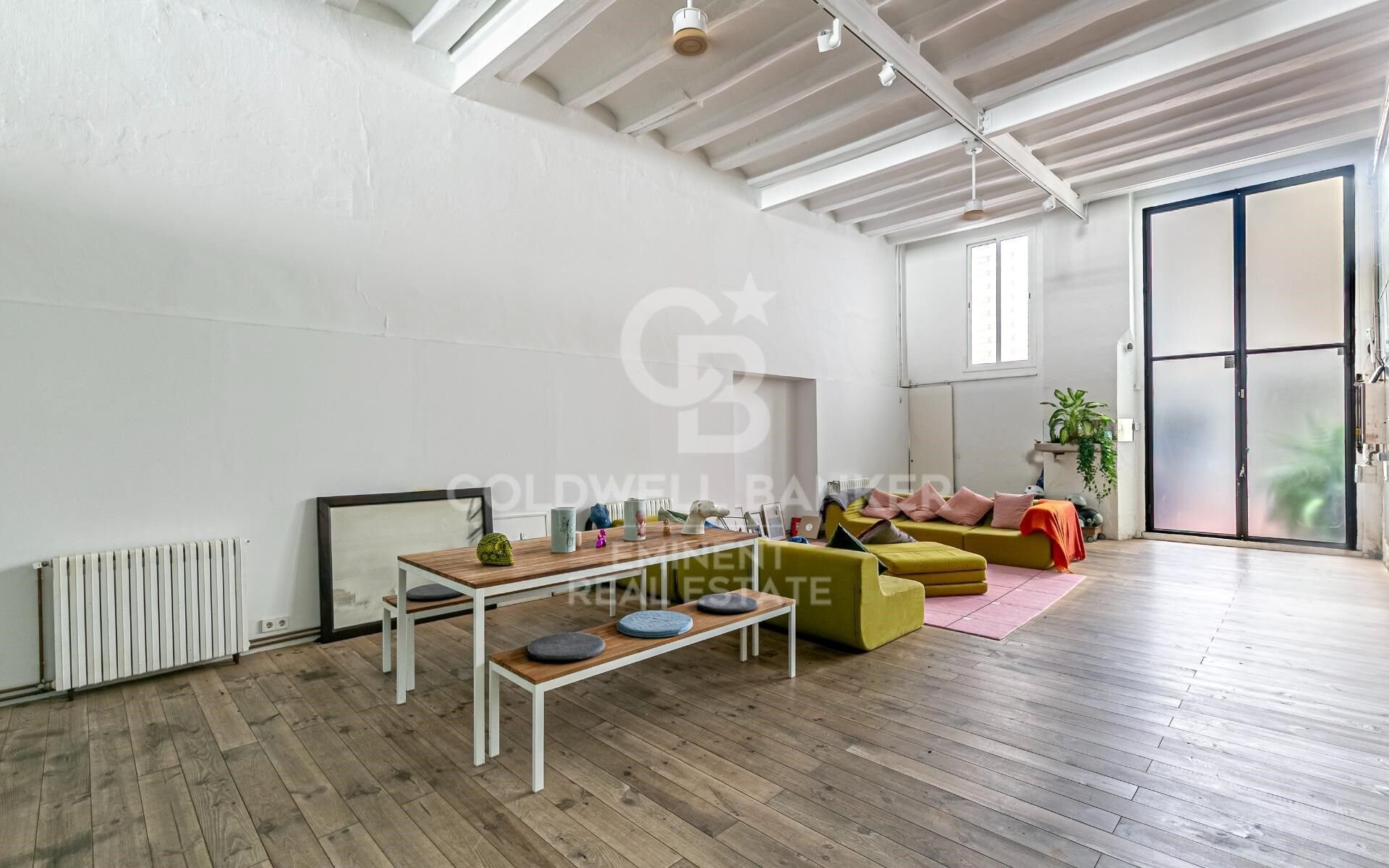 Apartamento en Barcelona, España 1 dormitorio, 174 m2 No. 157167