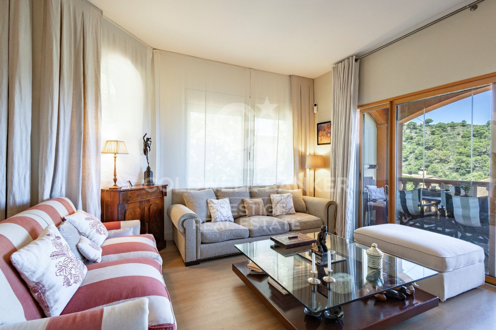Kaupunkipientalo Begur, Girona, Espanja 4 makuuhuonetta, 205 m2 No. 157163