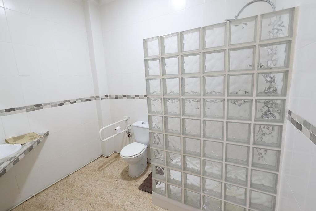 Komerciāls īpašums Torrevieja, Alicante, Spānijā 1 istaba, 100 m2 Nr. 183085