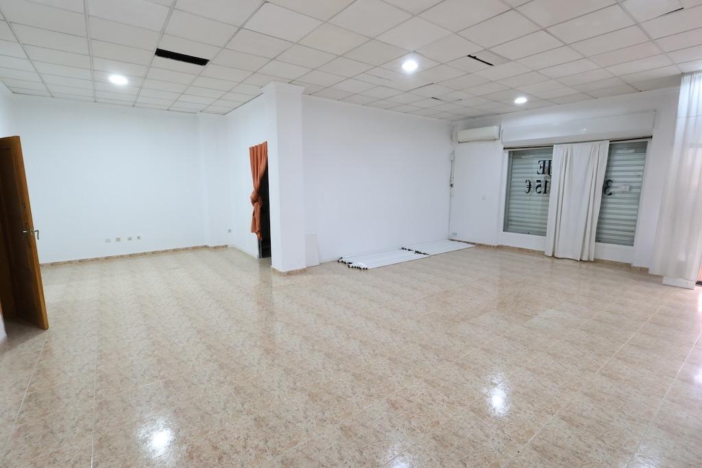 Komerciāls īpašums Torrevieja, Alicante, Spānijā 1 istaba, 100 m2 Nr. 183085