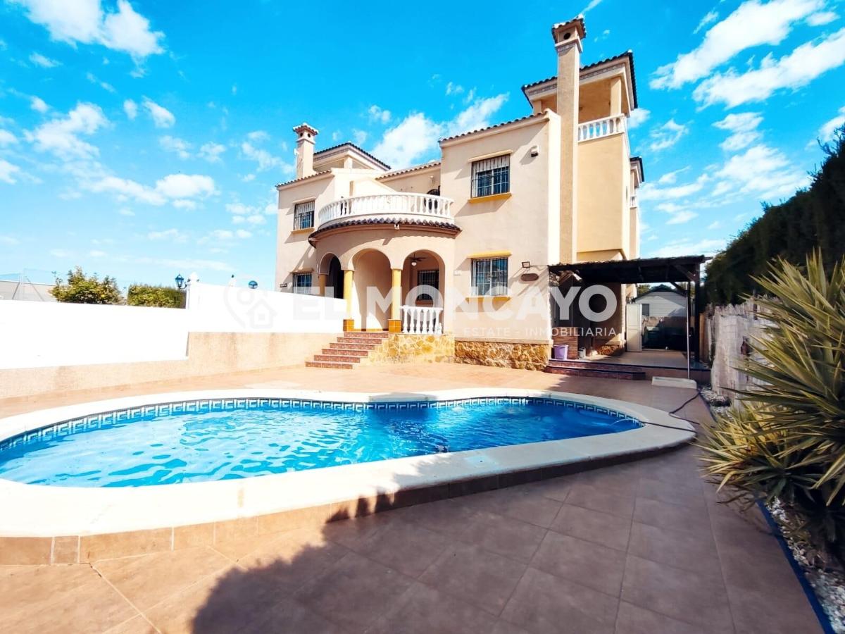 House in Guardamar del Segura, Alicante, Spain 3 bedrooms, 92 sq.m. No. 148997