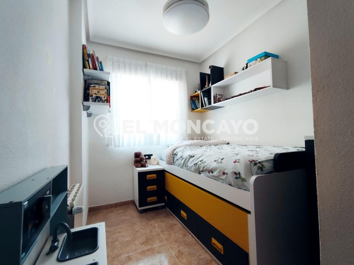 House in Alicante, Spain 3 bedrooms, 76 sq.m. No. 148994