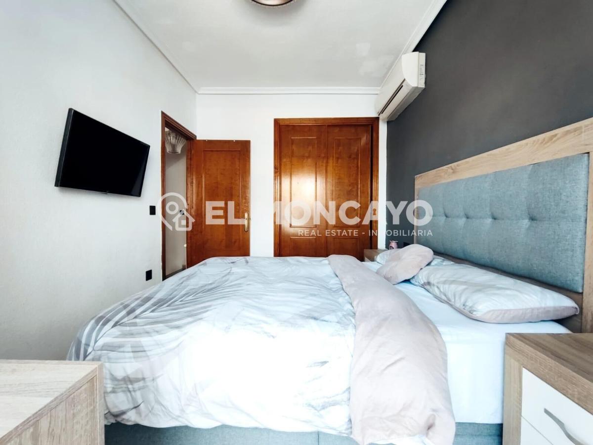 House in Alicante, Spain 3 bedrooms, 76 sq.m. No. 148994