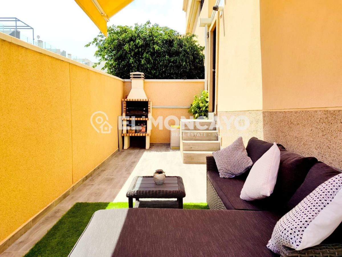 House in Alicante, Spain 3 bedrooms, 76 sq.m. No. 148994
