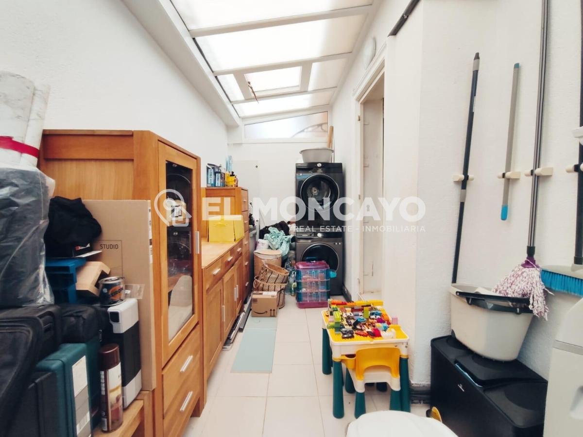House in Alicante, Spain 3 bedrooms, 76 sq.m. No. 148994