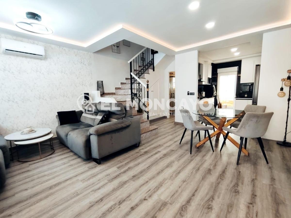 House in Alicante, Spain 3 bedrooms, 76 sq.m. No. 148994