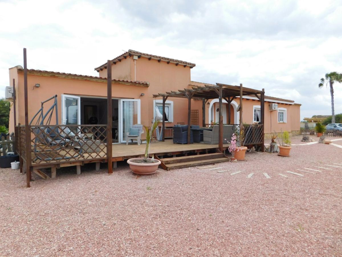 Villa en Alicante, España 3 dormitorios, 239 m2 No. 148998