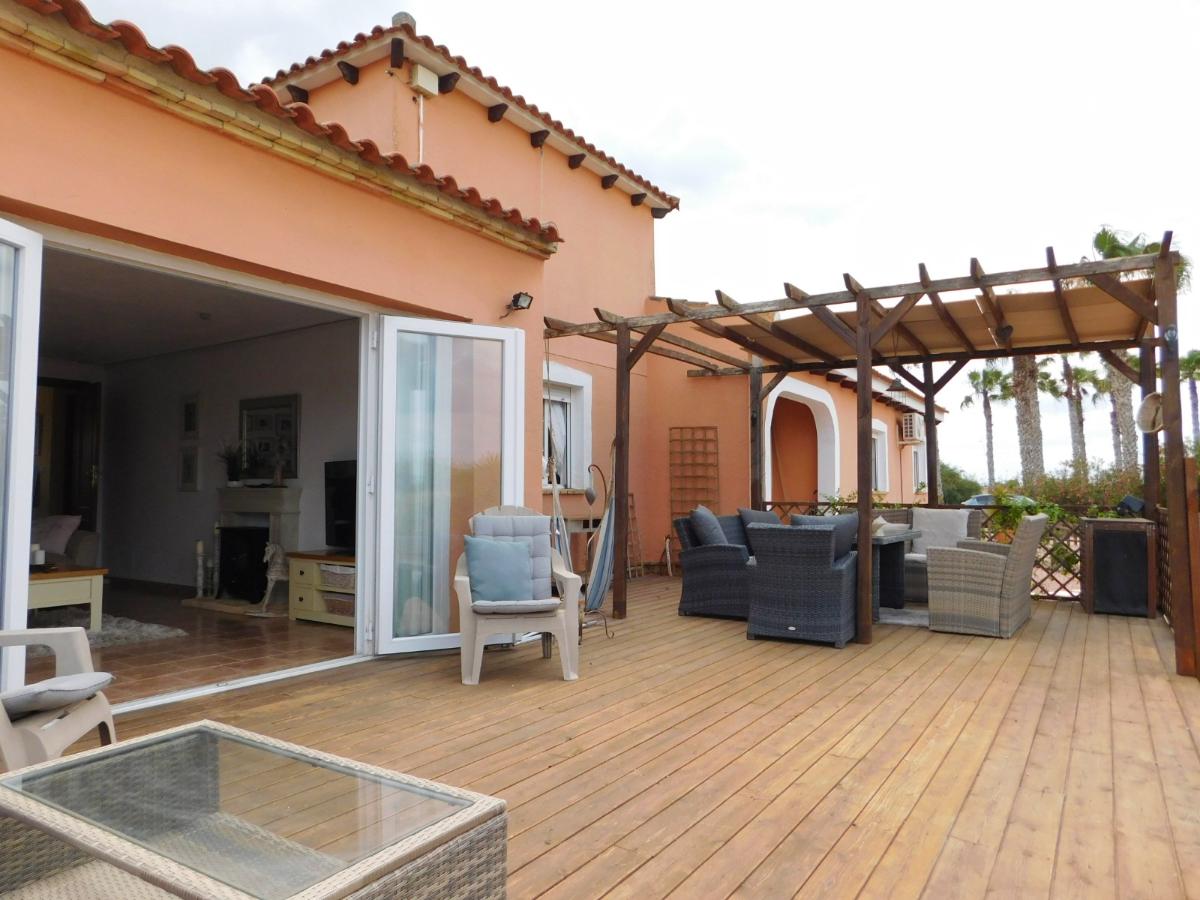 Villa en Alicante, España 3 dormitorios, 239 m2 No. 148998