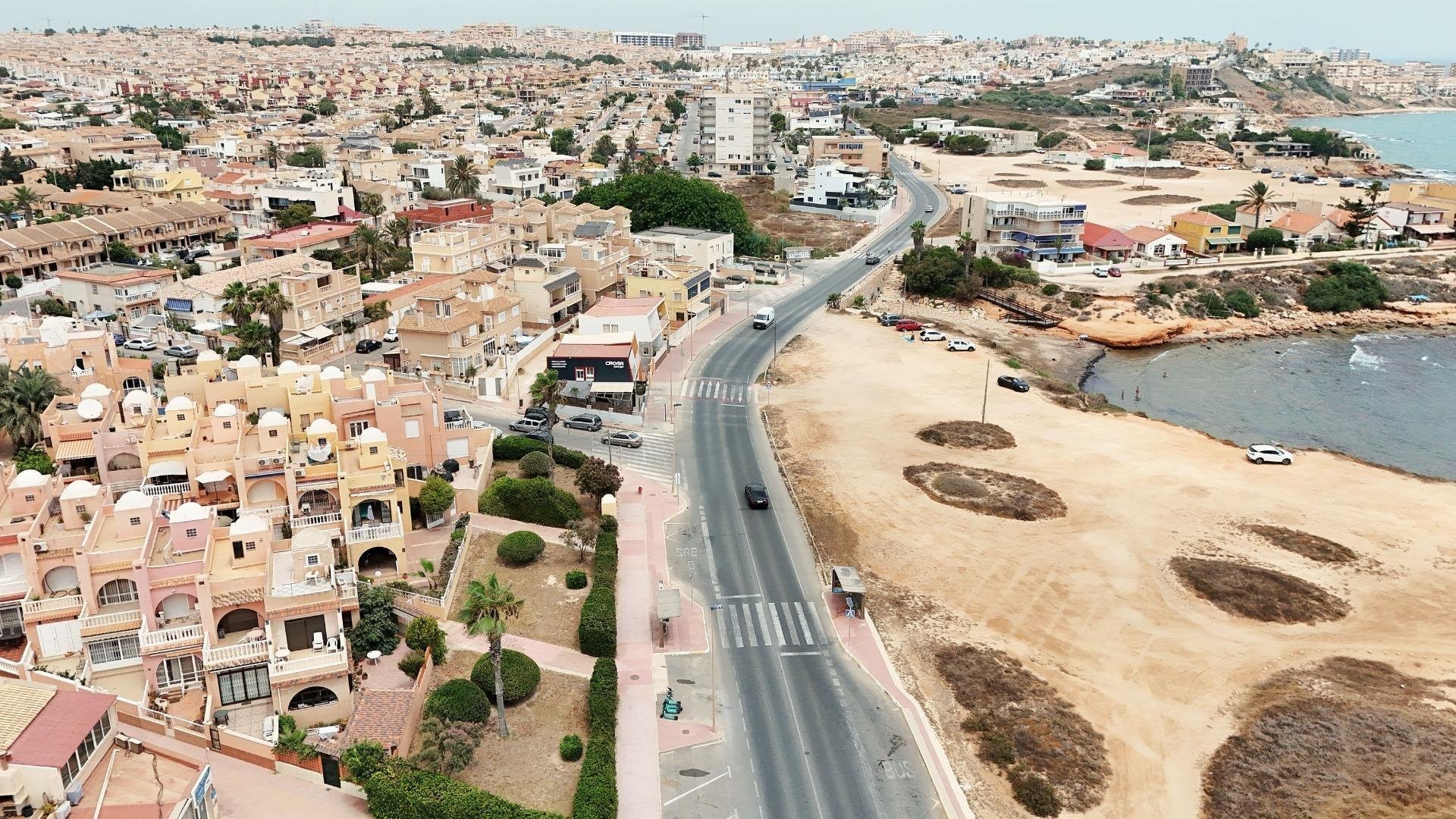 Talo Torrevieja, Alicante, Espanja 2 makuuhuonetta, 83 m2 No. 193362