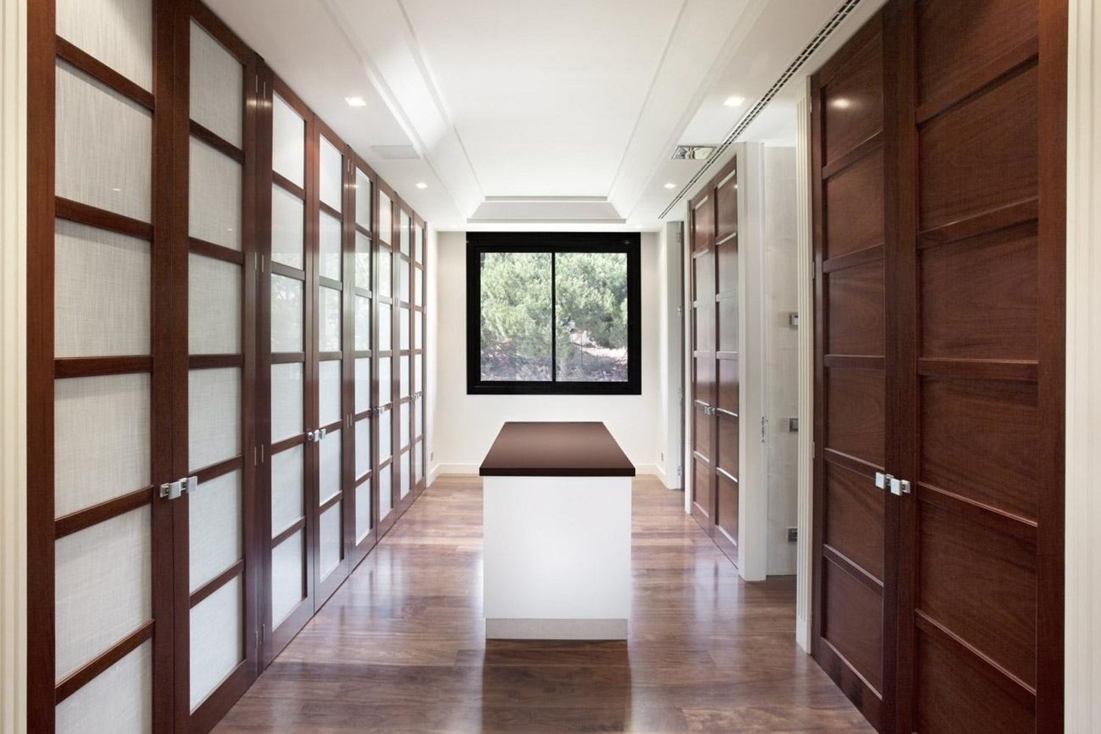 House à Alella, Barcelona, Espagne 5 chambres, 1001 m2 No. 167349