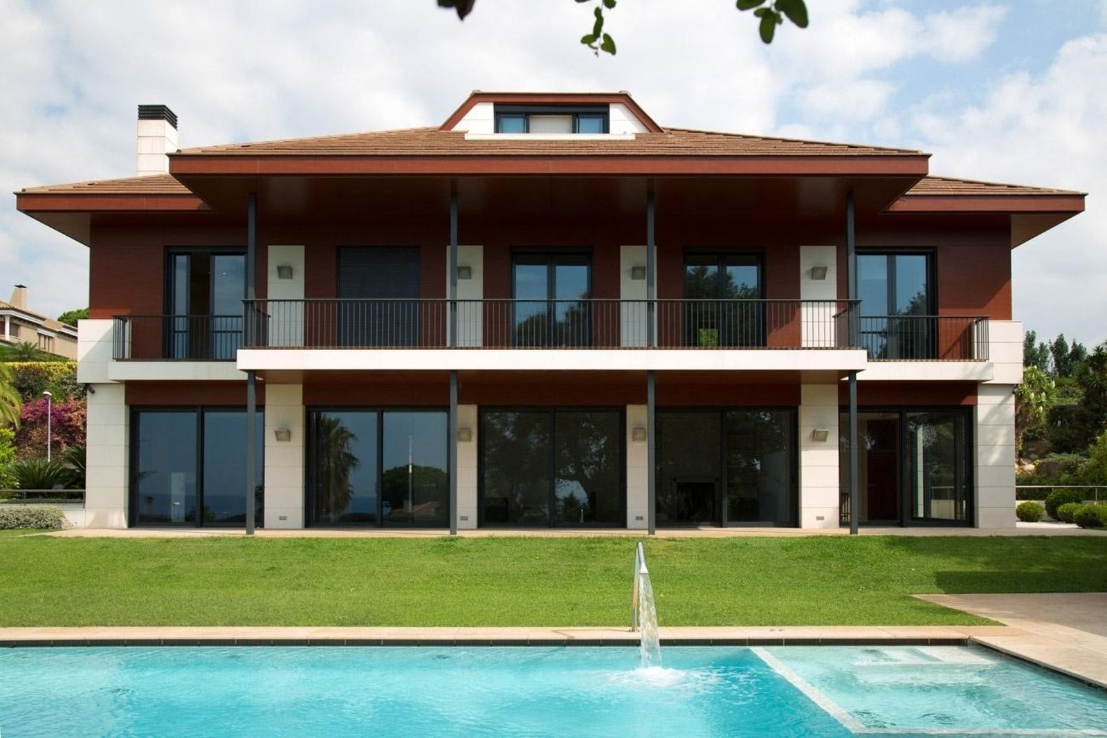 House à Alella, Barcelona, Espagne 5 chambres, 1001 m2 No. 167349