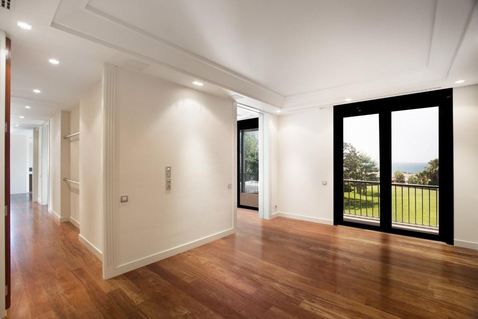 House à Alella, Barcelona, Espagne 5 chambres, 1001 m2 No. 167349