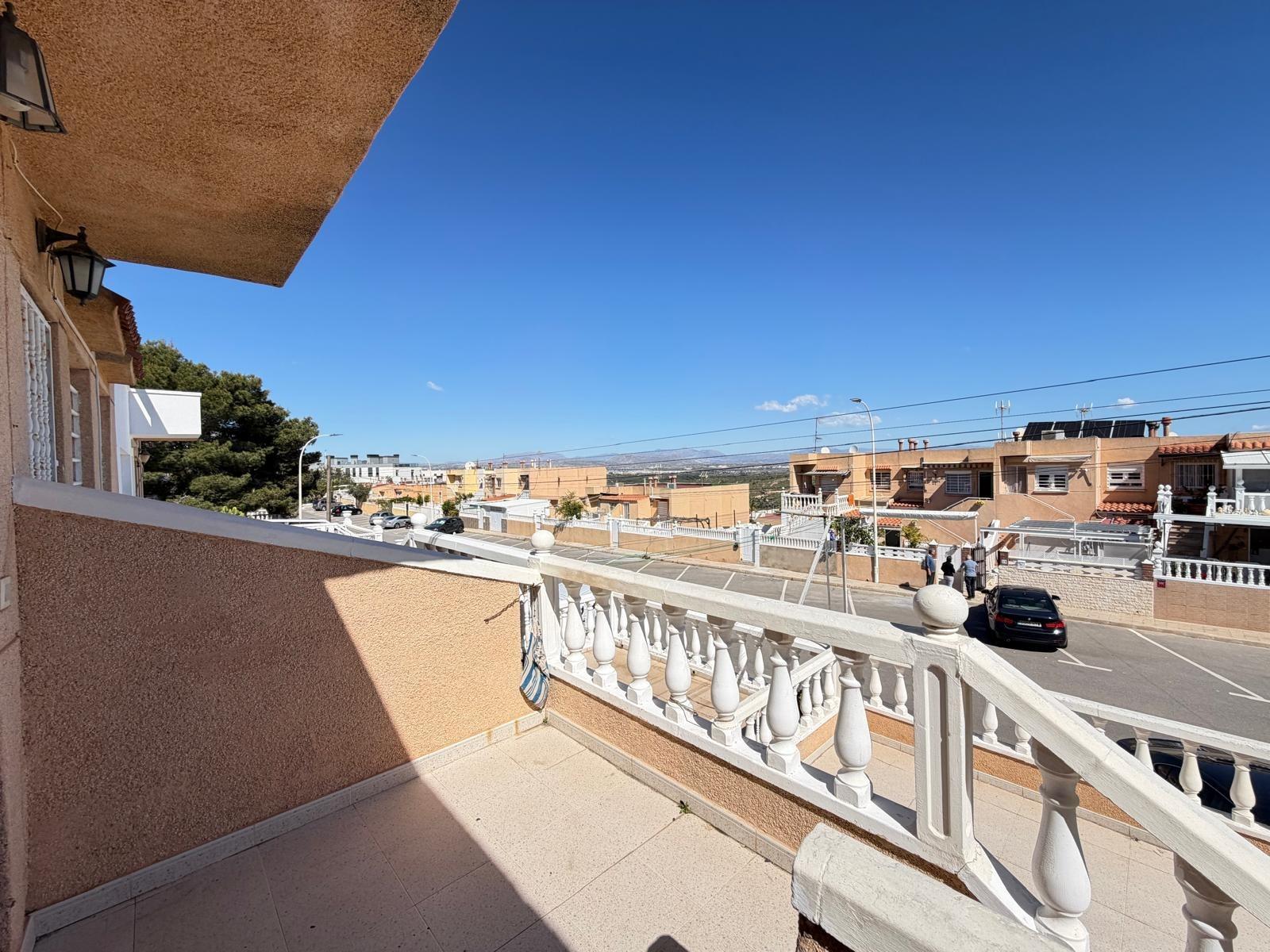 Townhouse à Gran Alacant, Alicante, Espagne 3 chambres, 78 m2 No. 191638