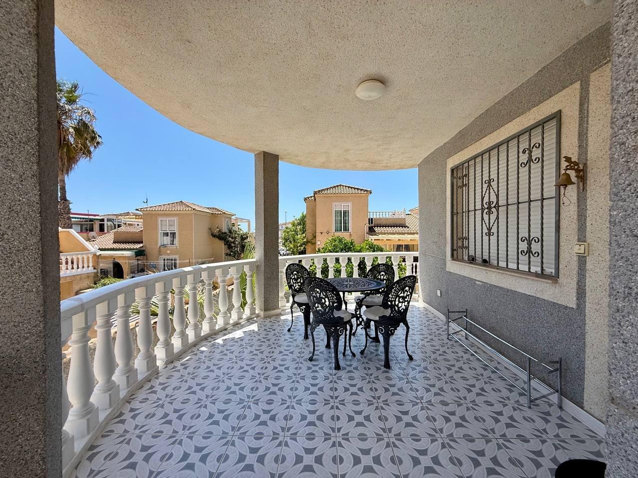 Villa a Playa Flamenca II, Alicante, Spagna 4 camere da letto, 191 mq. N° 191635