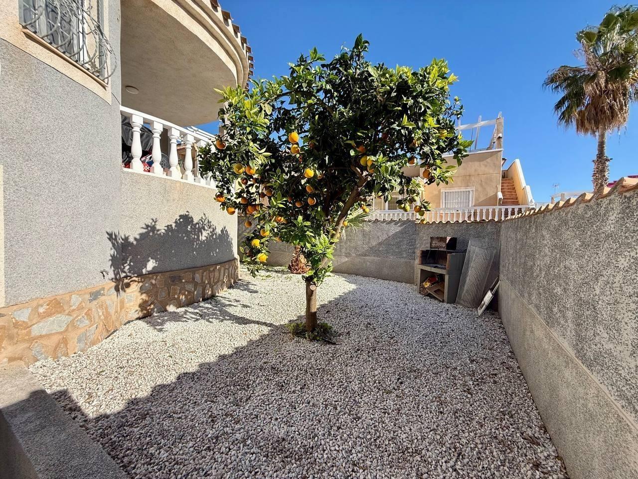 Villa a Playa Flamenca II, Alicante, Spagna 4 camere da letto, 191 mq. N° 191635