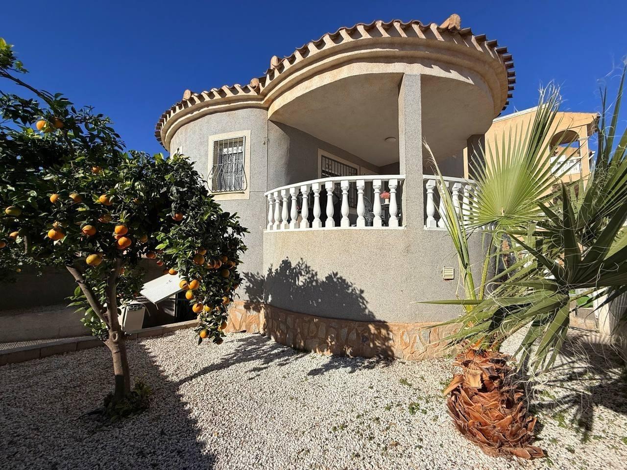 Villa a Playa Flamenca II, Alicante, Spagna 4 camere da letto, 191 mq. N° 191635