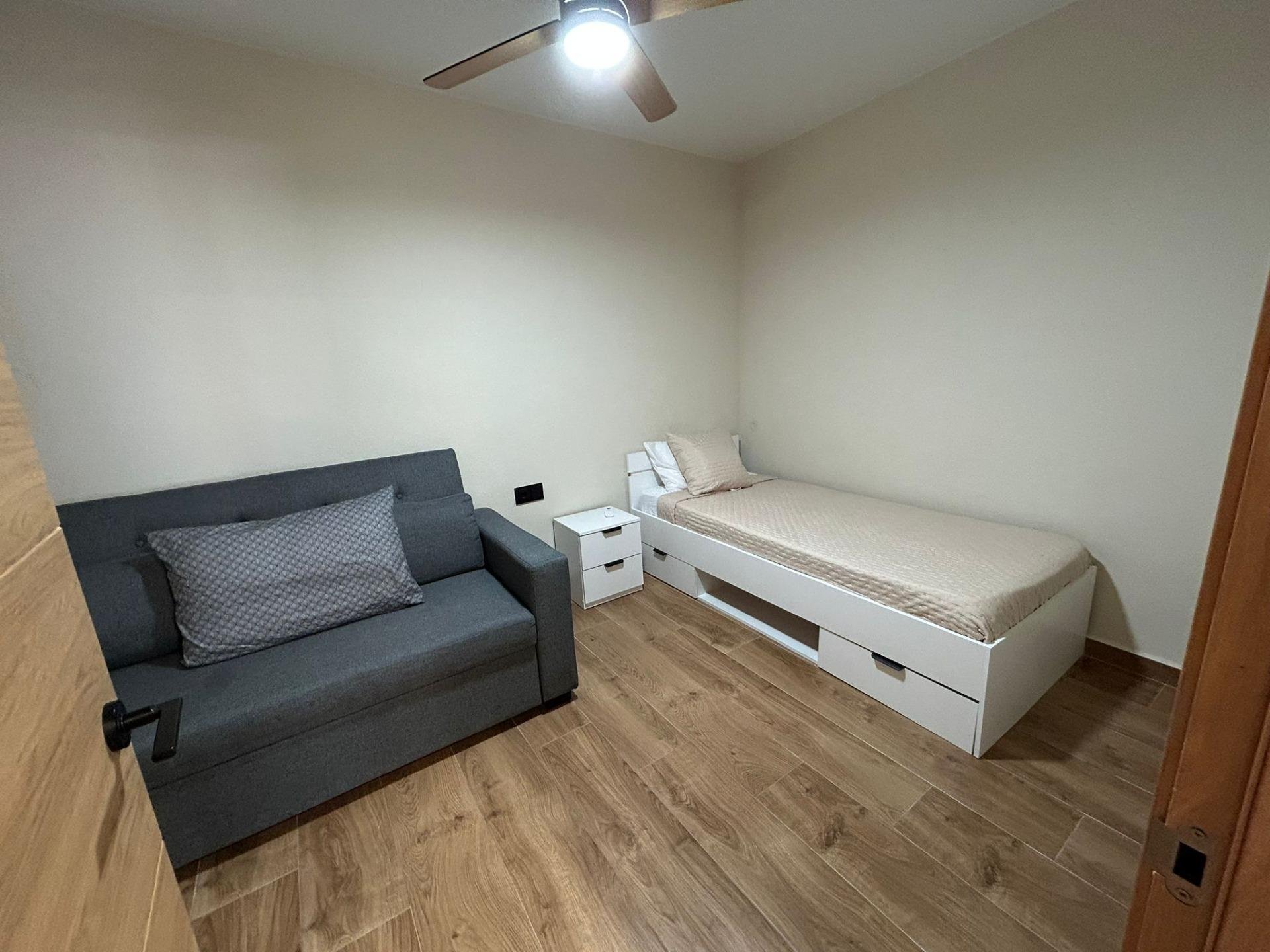Huoneisto Torrevieja, Alicante, Espanja 3 makuuhuonetta, 94 m2 No. 191640
