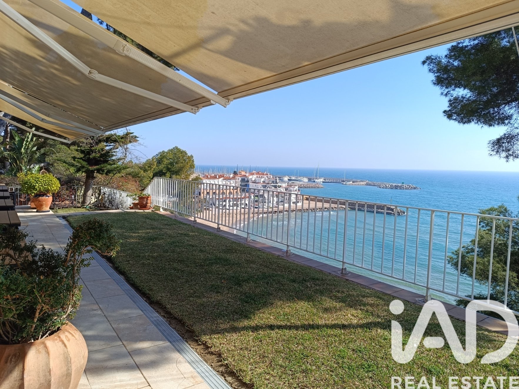 Hus i Roda de Berà, Tarragona, Spanien 318 kvm. Nr. 172306