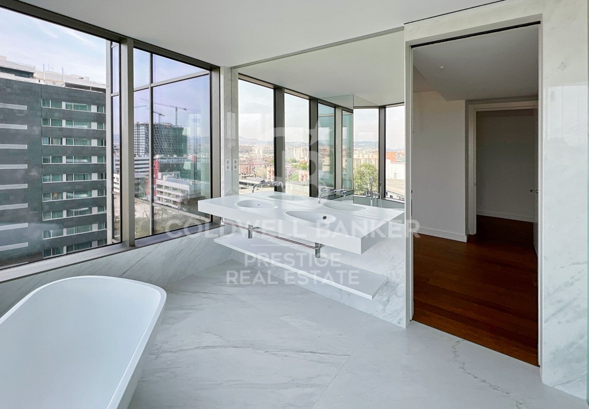 Huoneisto Barcelona, Espanja 2 makuuhuonetta, 140 m2 No. 160303