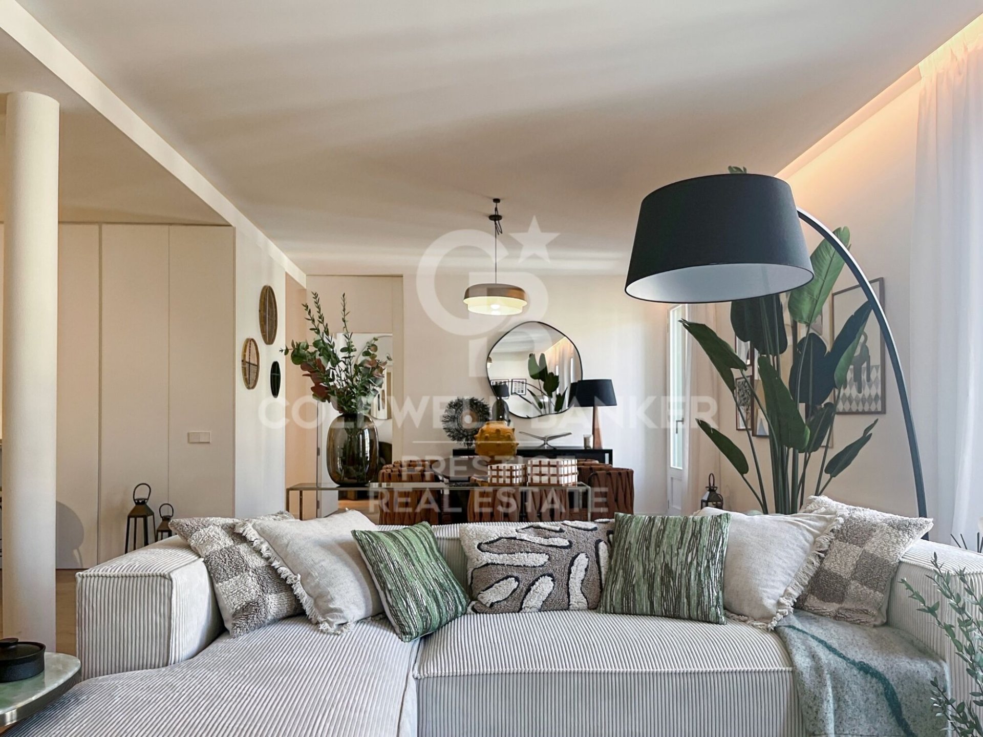 Apartment in Barcelona, Spain 1 bedroom, 60 sq.m. No. 160305