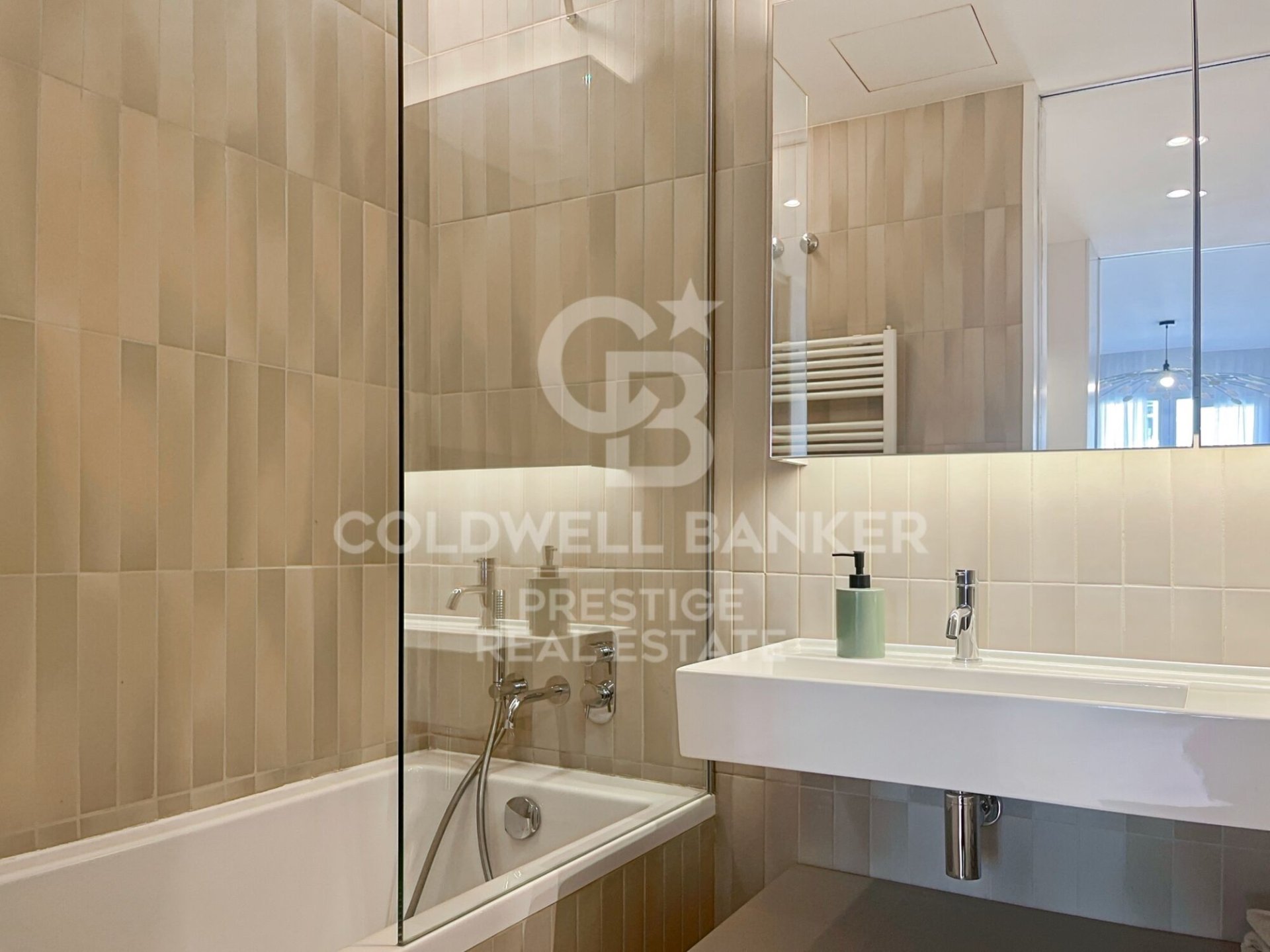 Apartment in Barcelona, Spain 1 bedroom, 60 sq.m. No. 160305