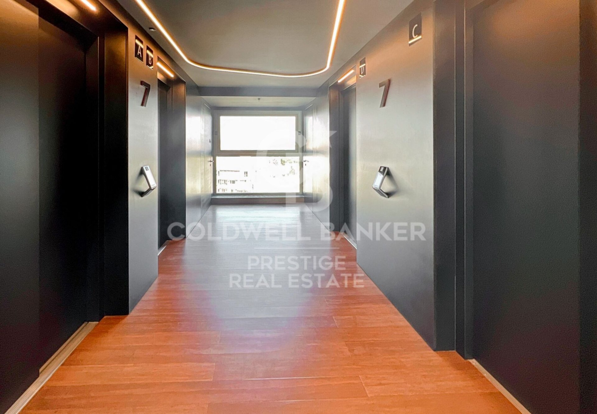 Dzīvoklis Barcelona, Spānijā 1 istaba, 100 m2 Nr. 160304