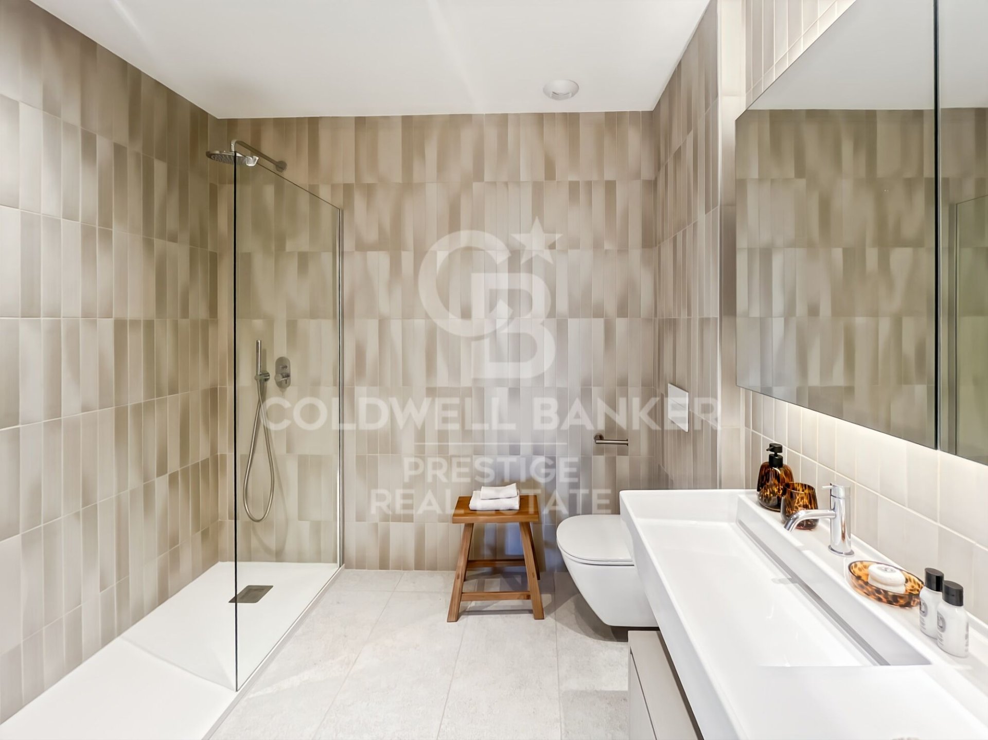 Penthouse à Barcelona, Espagne 2 chambres, 122 m2 No. 160299