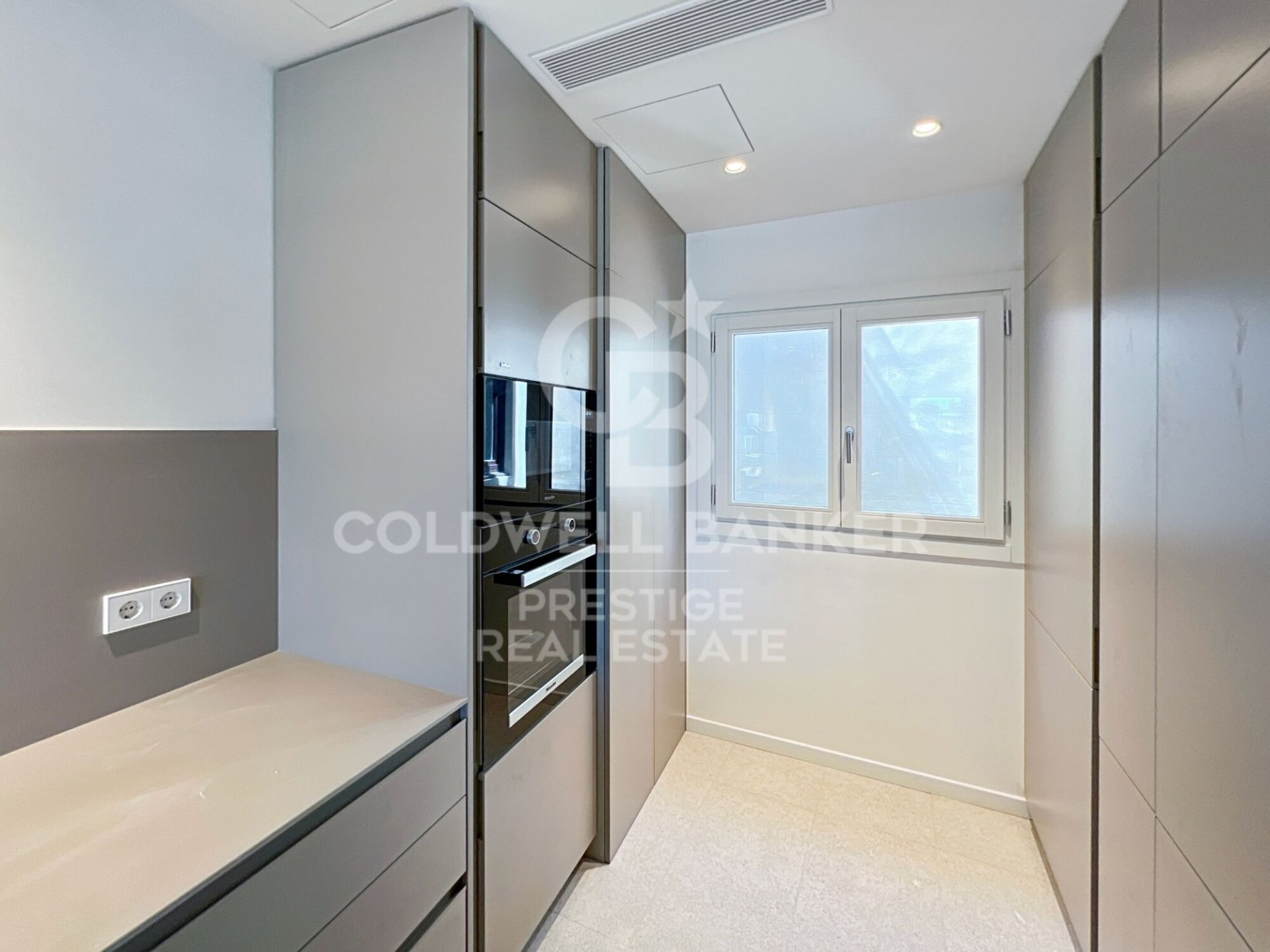 Penthouse à Barcelona, Espagne 2 chambres, 122 m2 No. 160299