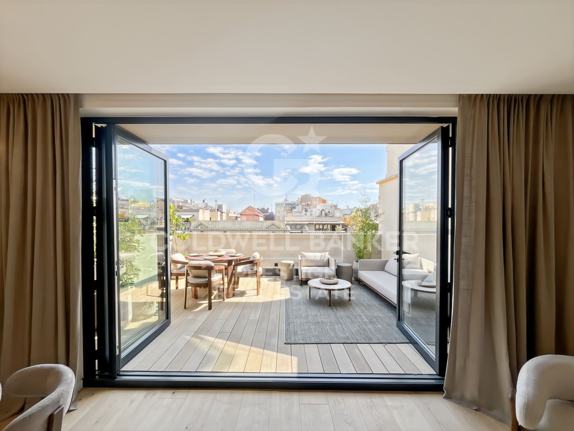 Penthouse à Barcelona, Espagne 2 chambres, 122 m2 No. 160299