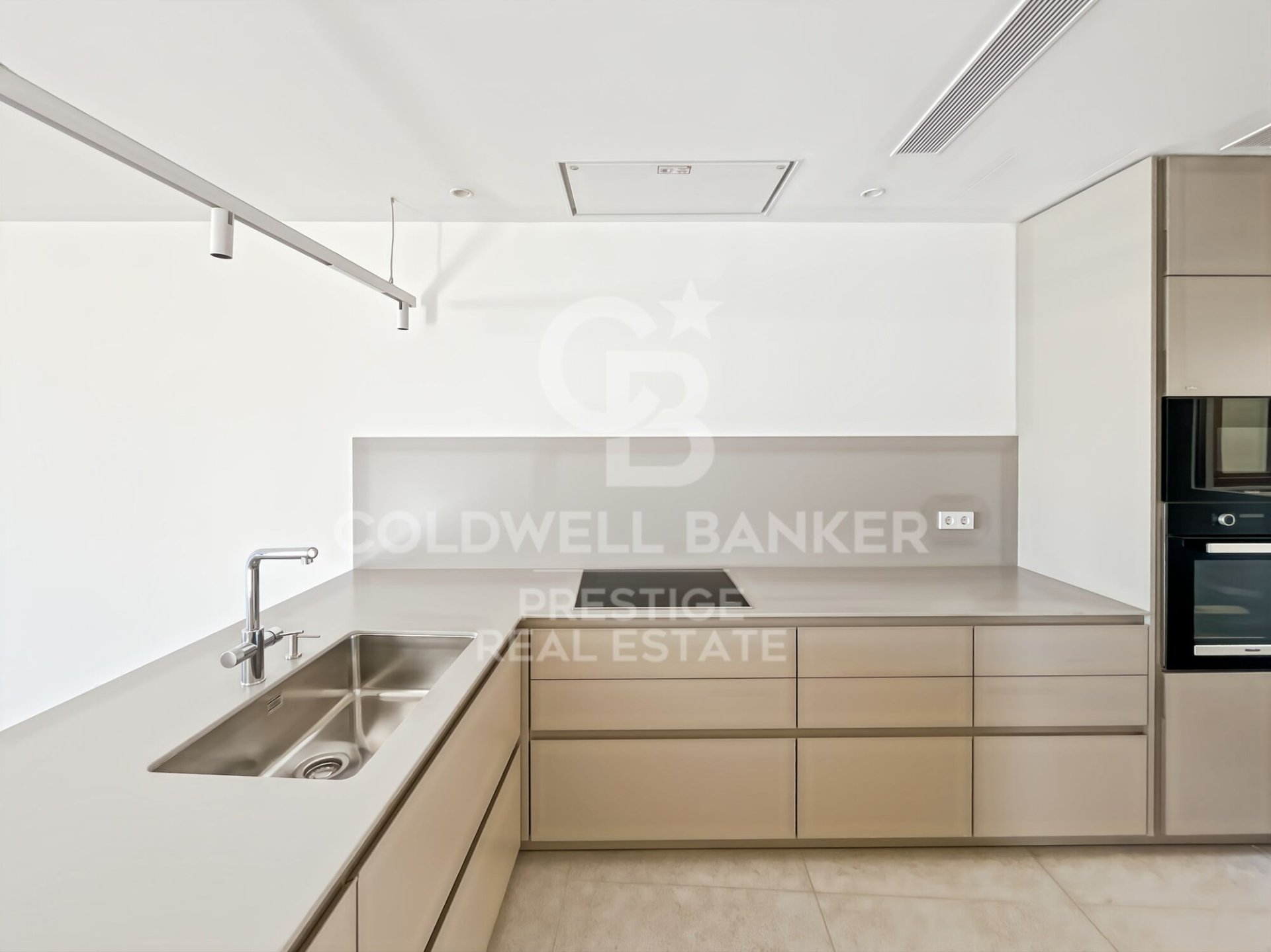 Penthouse à Barcelona, Espagne 2 chambres, 122 m2 No. 160299