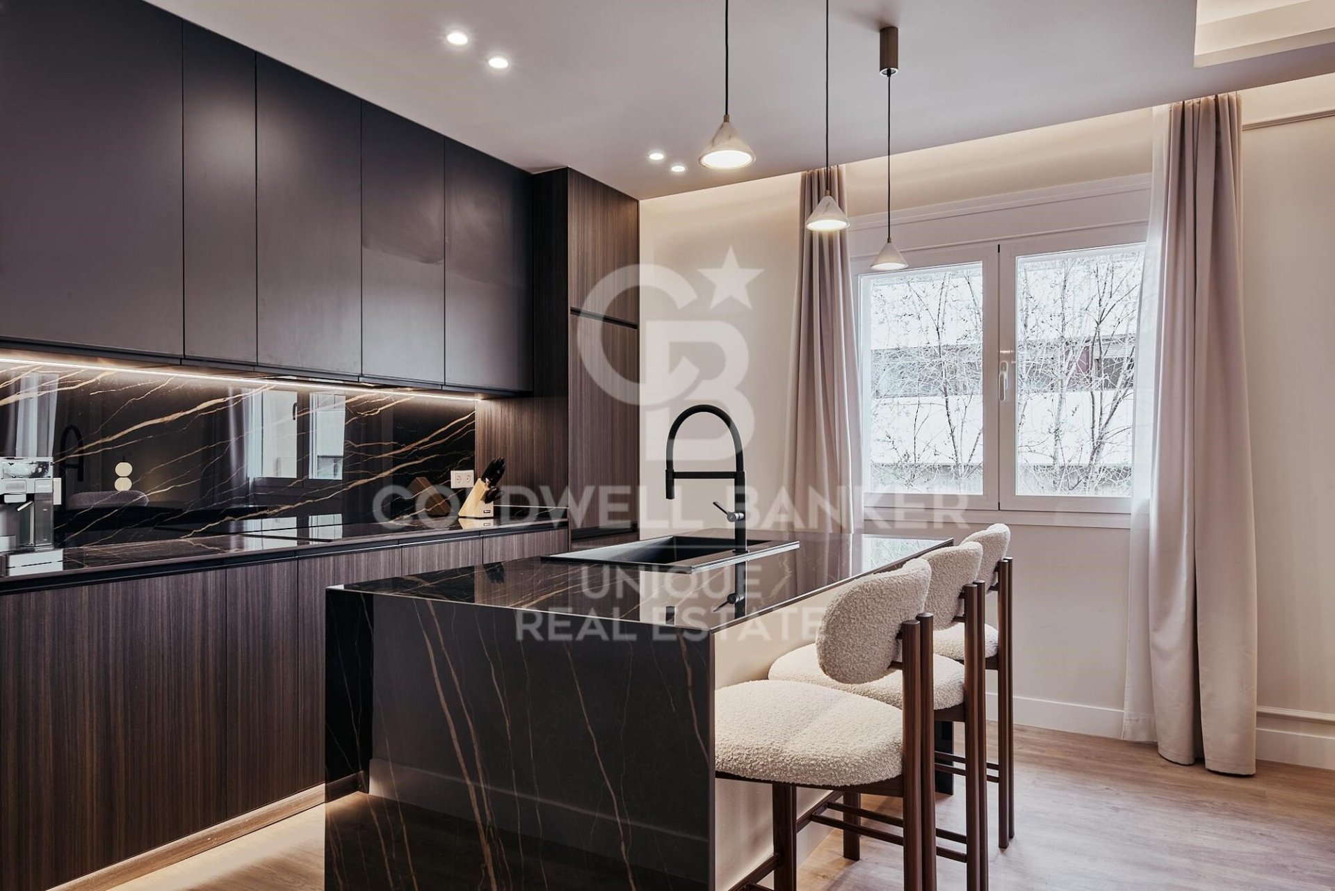 Dzīvoklis Madrid, Spānijā 3 istabas, 170 m2 Nr. 179153