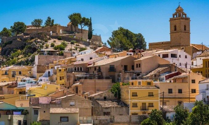 Villa a Polop, Alicante, Spagna 6 camere da letto, 1000 mq. N° 179160