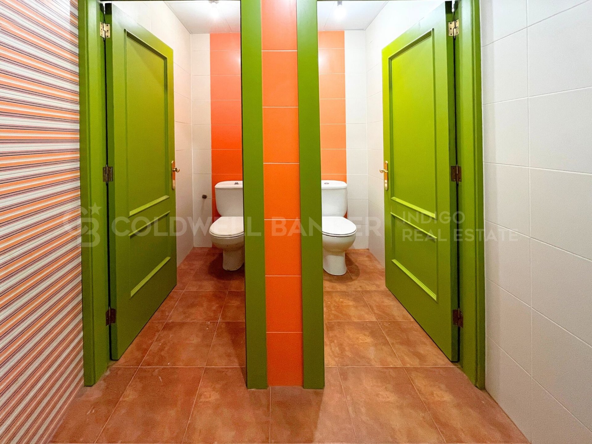 Propiedad comercial en Moaña, Pontevedra, España 296 m2 No. 160512