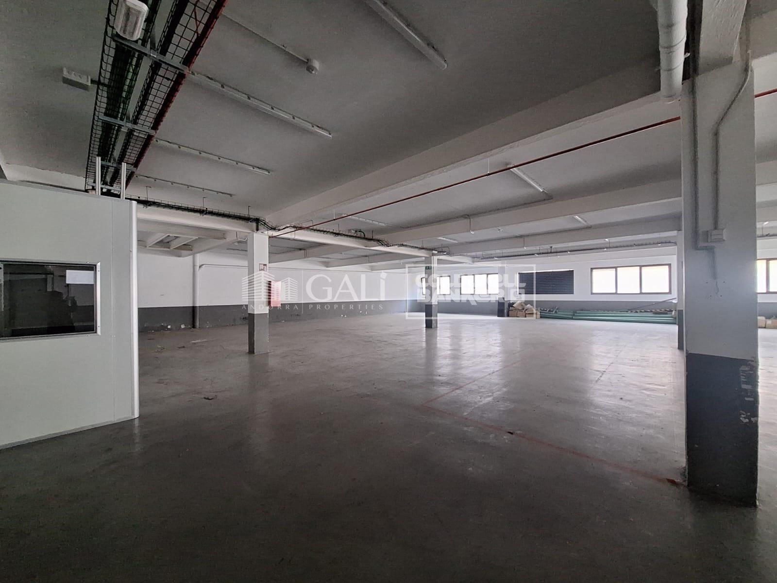 Commercial property in Principado De Andorra (Ninguna Poblacion Tiene C.P.), Lleida, Spain 7623 sq.m. No. 160510