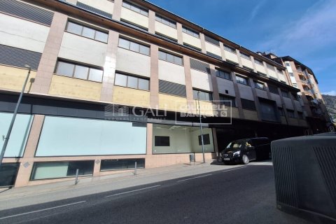 Gewerbeimmobilien in Principado De Andorra (Ninguna Poblacion Tiene C.P.), Lleida, Spanien 7623 m2 Nr. 160510