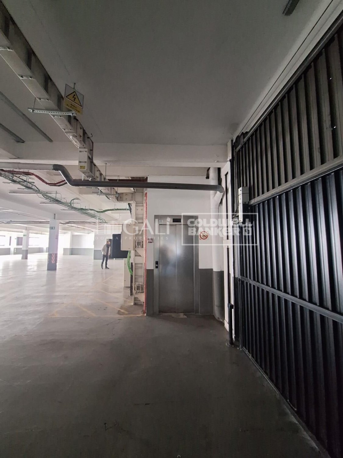 Commercial property in Principado De Andorra (Ninguna Poblacion Tiene C.P.), Lleida, Spain 7623 sq.m. No. 160510
