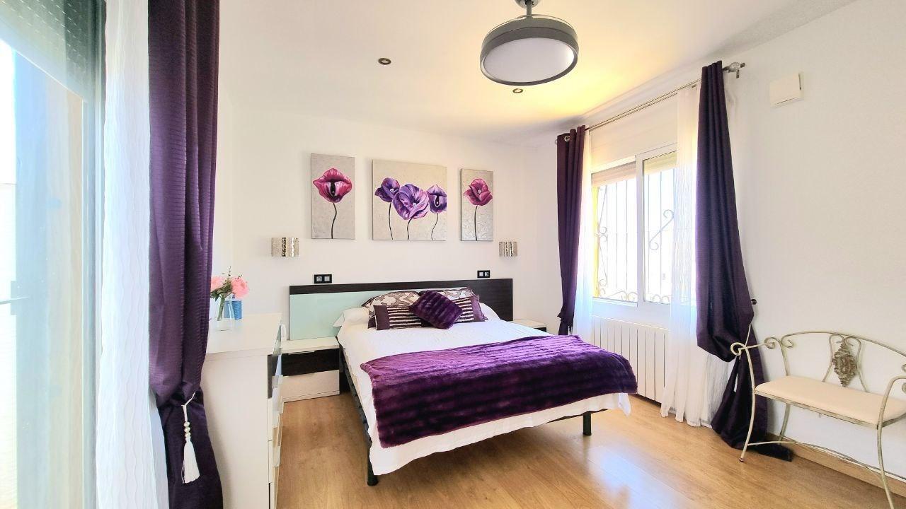 Huvila Los Balcones, Alicante, Espanja 6 makuuhuonetta, 150 m2 No. 195964